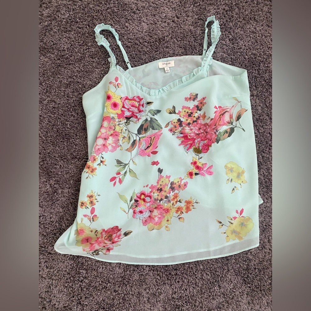 BEAUTIFUL SEAFOAM TANK TOP